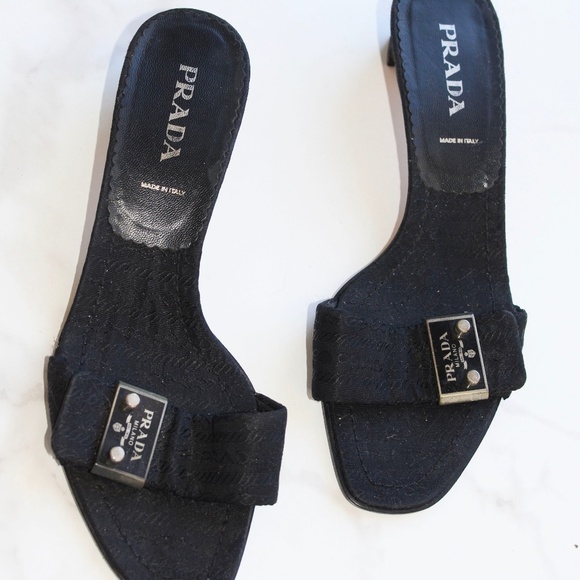 PRADA BLACK HEELS - Picture 4 of 4